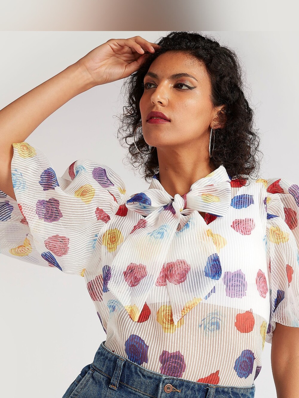 NWOT ** 2Xtremz Printed Tie-Neck Polka Dot Blouse with Short Balloon Sleeves